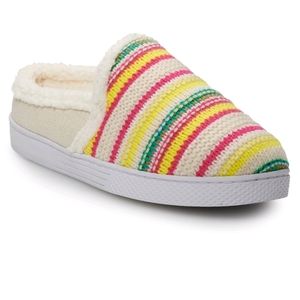 SO slippers size XL 11/12